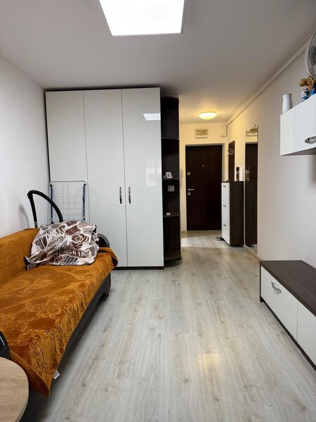 Titan, Palladium Residence,